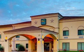 Quality Inn & Suites Glen Rose